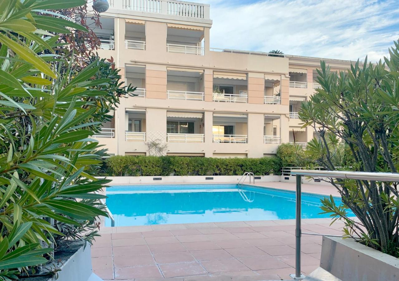Amour Azur Appartement Pour 2 Avec Jacuzzi Et Terrasse A 2 Minutes De La Mer Vallauris Ngoại thất bức ảnh