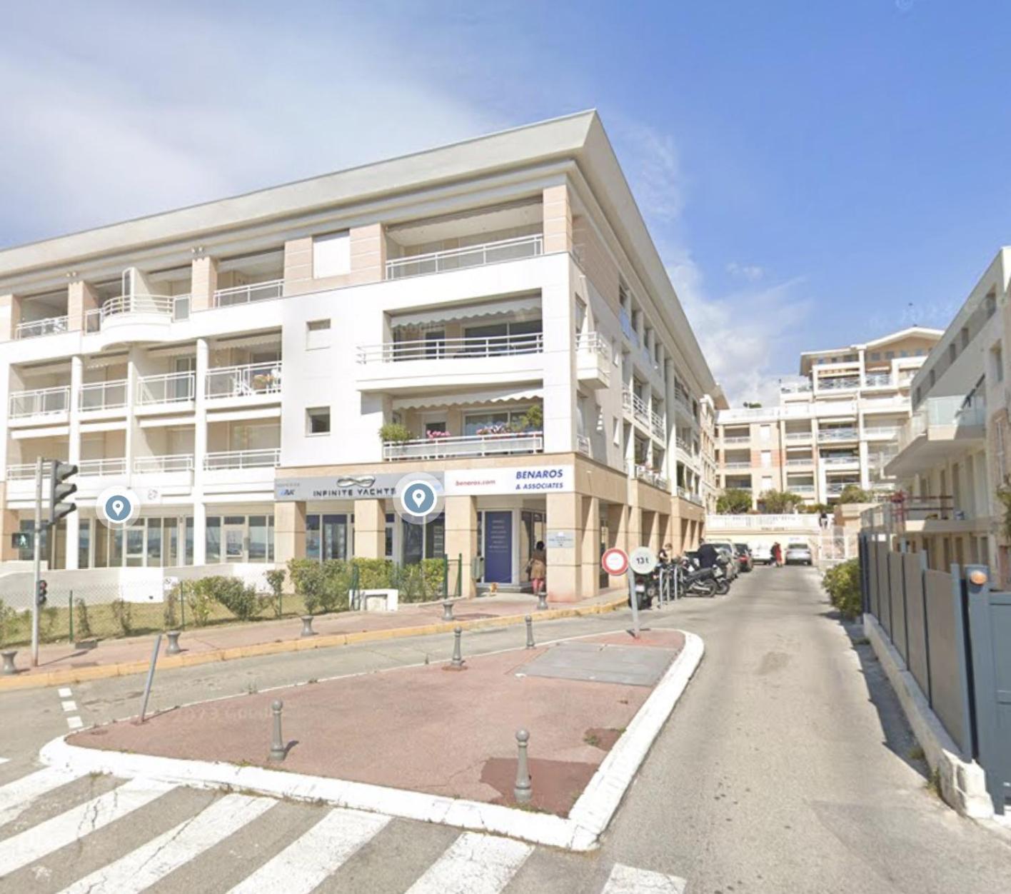 Amour Azur Appartement Pour 2 Avec Jacuzzi Et Terrasse A 2 Minutes De La Mer Vallauris Ngoại thất bức ảnh
